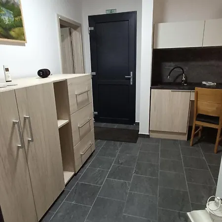 Superchata Sk - Moderne Pod Sninskym Kamenom Zemplinske Hamre